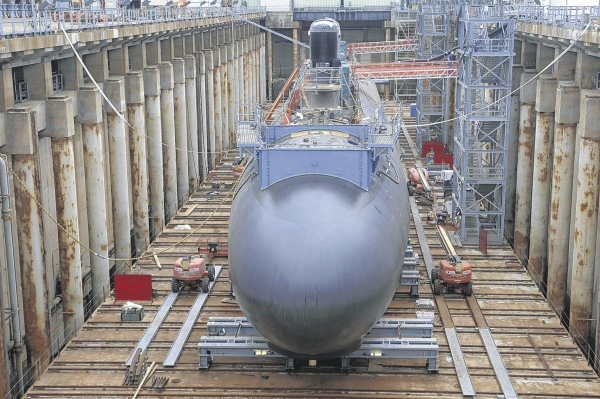 제너럴다이내믹스에서 2015년 잠수함을 건조하고 있는 모습. [사진=저널인콰이어러=AP]
