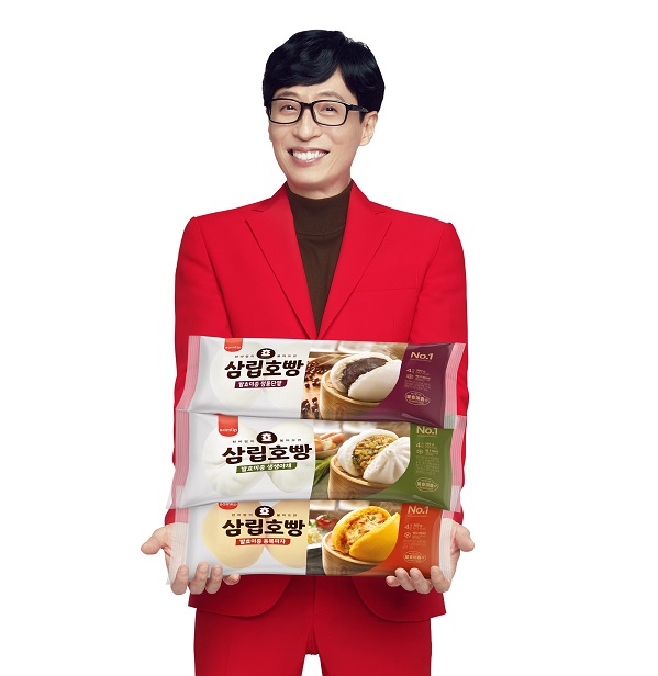 SPC삼립이 겨울 대표 간식 ‘삼립호빵’의 광고모델로 방송인 ‘유재석’을 발탁하고 신제품 23종을 출시한다.