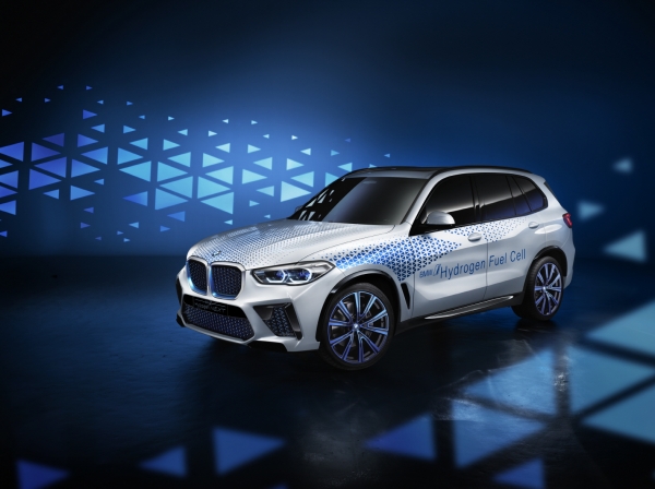BMW가 이번 2019 프랑크푸르트 모터쇼에서 공개한 수소차 'BMW i 하이드로젠 넥스트' 모습. [사진 BMW]