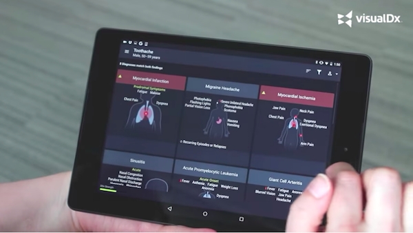 미국의 대형 종합병원과 사설클리닉에서 자체 개발한 의사용 진단 앱. 이들 다수 앱들 간의 정보 호환성이 문제로 대두되고 있다. Image: visualDx mobile app