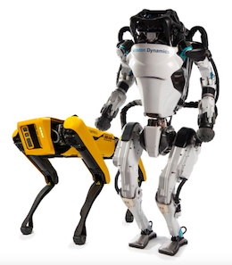 거칠고 척박환 환경에서 ‘지루하고 더럽고 위험한’ 3D 업무를 인간 대신 처리해주는 강인한 로봇을 설계하는 보스턴 다이내믹스의 다이나믹하고 안정적인 2족 또는 4족의 ‘걷는 로봇’ 아틀라스와 스폿. © 2021 Boston Dynamics.